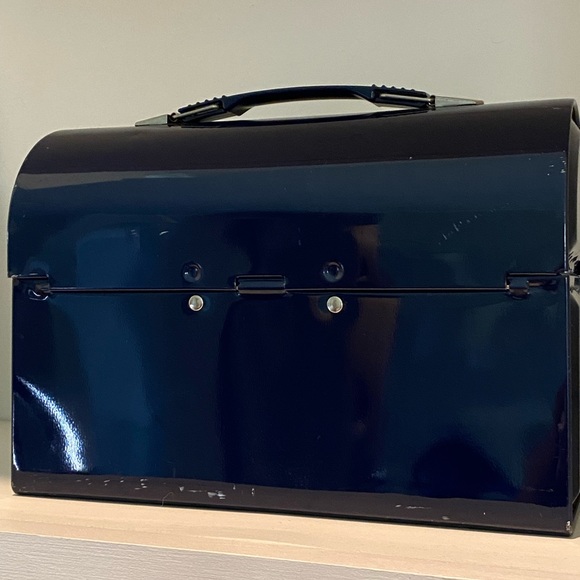 Vintage Tommy Hilfiger lunch box - Picture 5 of 11